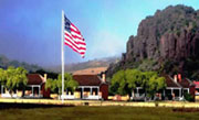 fort-davis-w-flag