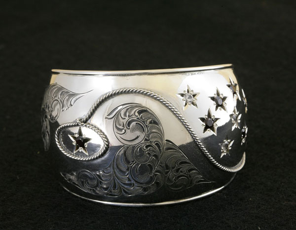 Catching a Stray! Bracelet by Benoit Poulain