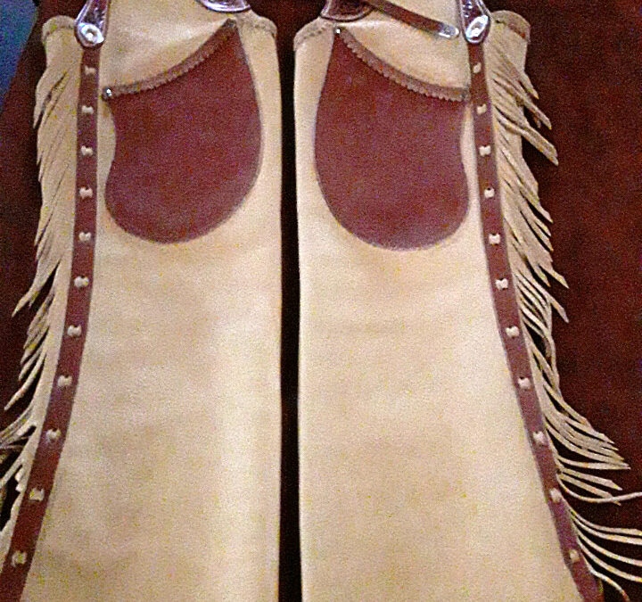 ART-57-JT-Hudson-Shotgun-Chaps-Leather-Engraved-Silver-Buckles-Conchos-2275