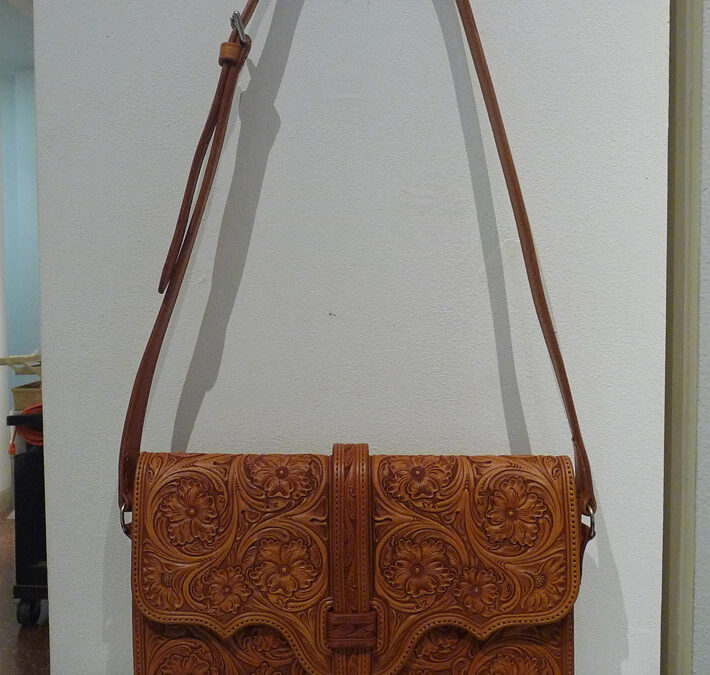 13-Wes-Mastic-Ladies-Purse-carved-leather