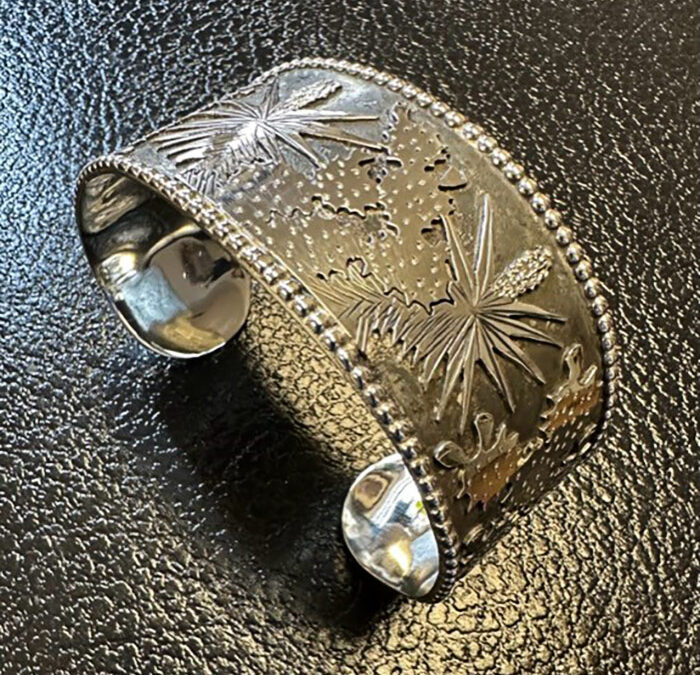 Wayne-Franklin-Cuff-Style-Bracelet-Sterling-silver-1050