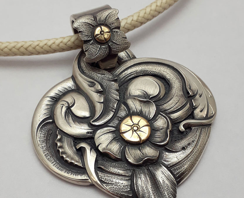 Pendant by Javier Ribeyrol