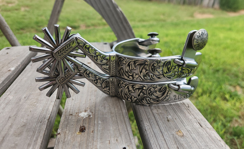 Mankato Style Spur Strap Buckles on Custom Straps by Baru Forrel