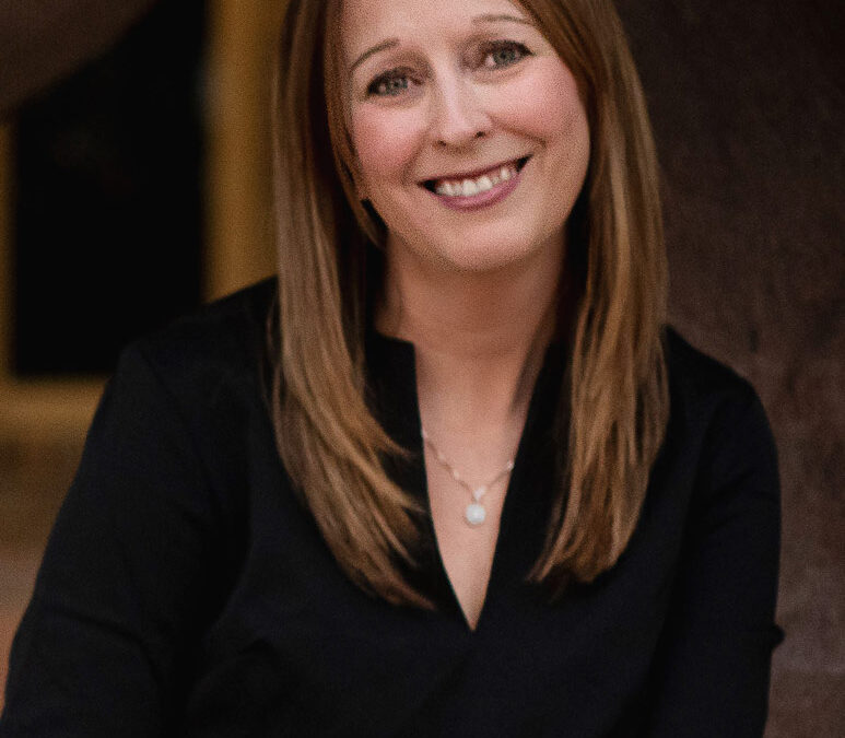 Emily-Headshot-1-crop